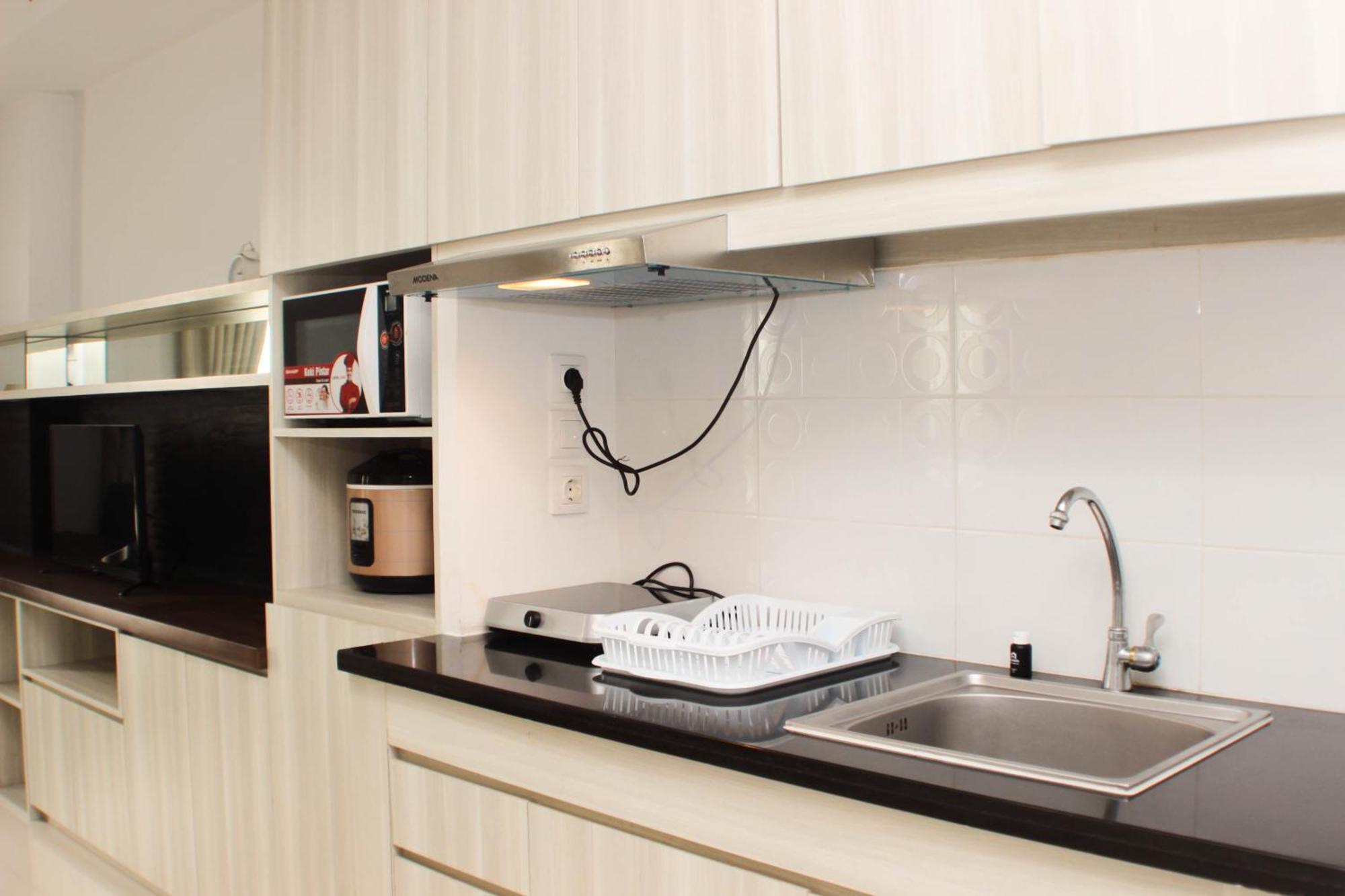 Cozy At Azalea By Travelio Apartemen Bekasi
